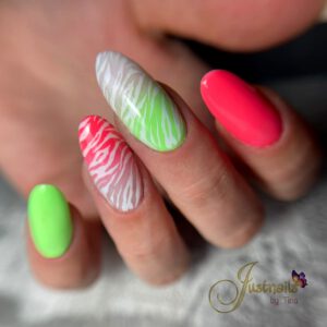 JustNails by Tina - eigen nagel - neon vakantie nagels